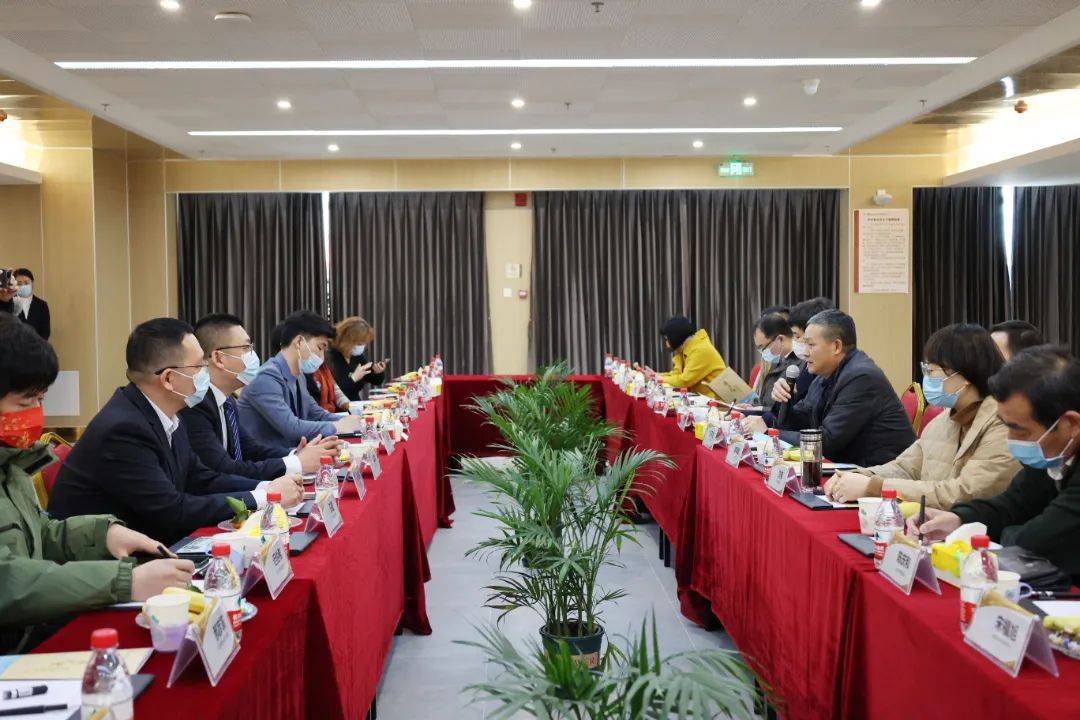 江苏保险采访调研：一线怎样落笔普惠和养老文章